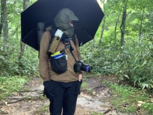 日除けに雨除けに 実は登山にも傘があると便利だって知ってた 私の山道具 カメラと登山と音楽と 時々ｊリーグ